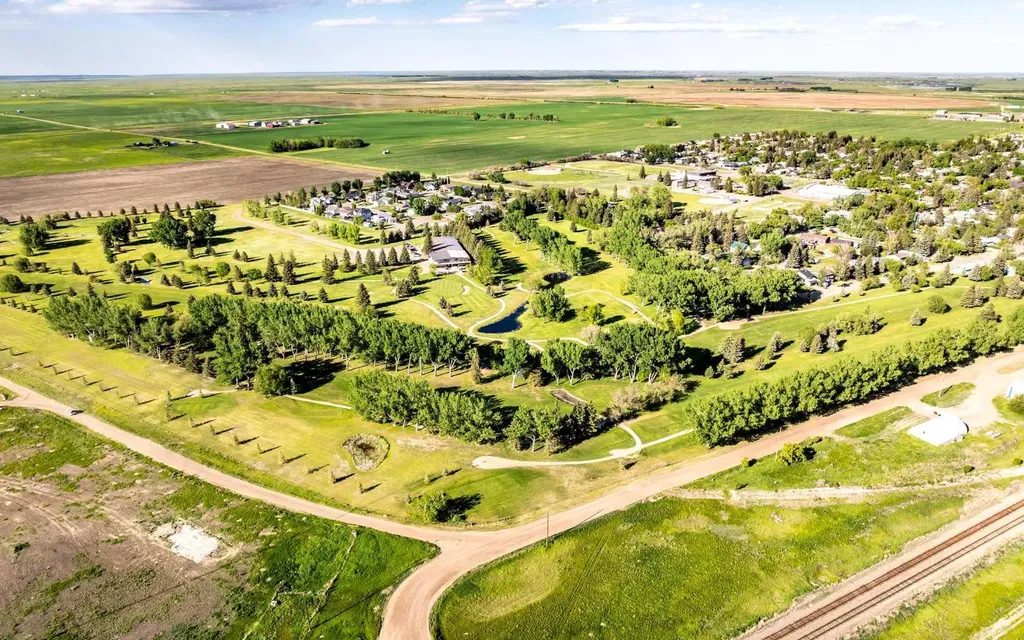 104 Ambursen Avenue Bassano AB T0J 0B0