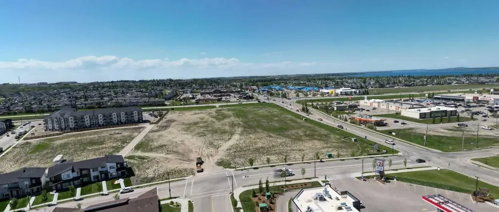 10 Iron Gate Boulevard Sylvan Lake AB T4S 2J7