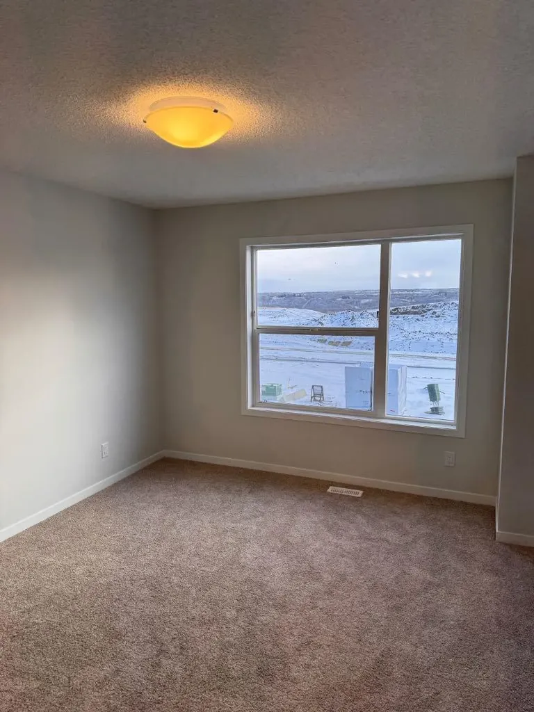 46 Setonvista Grove SE Calgary AB T3M4A3