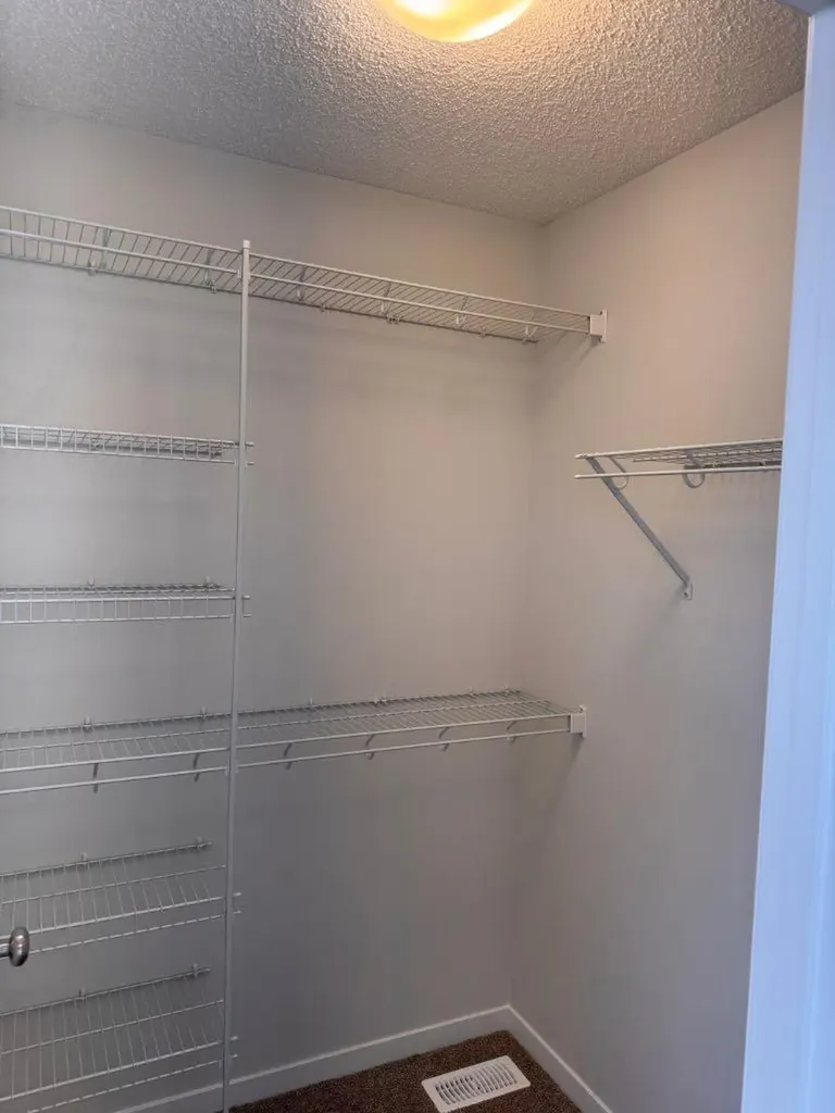 46 Setonvista Grove SE Calgary AB T3M4A3