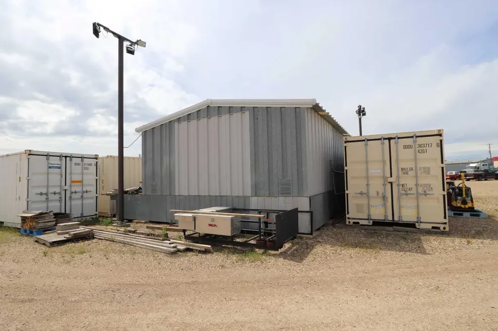 6402 42 Avenue Ponoka AB T4J 1J8