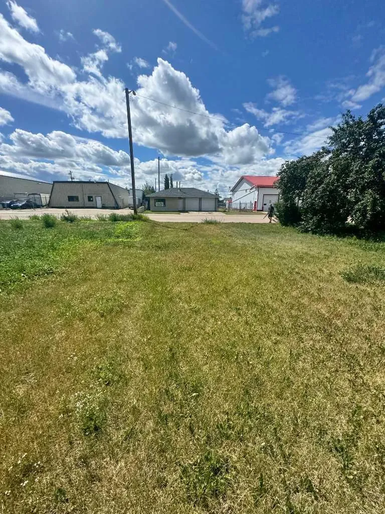 5119 Second Street Boyle AB T0A0M0