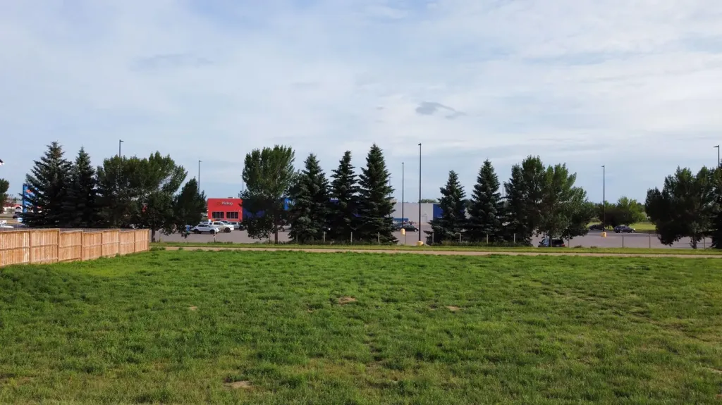 85 Upland Boulevard NW Brooks AB T1R 0R3