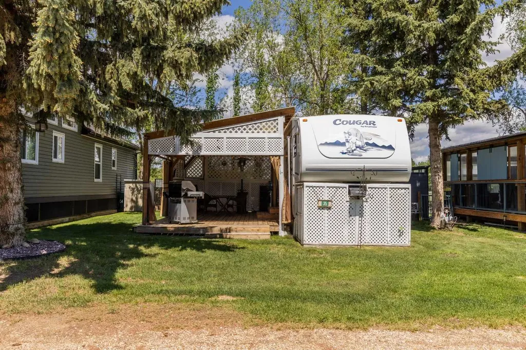 12036 Twp Road 422 Rural Ponoka County AB T0C 2J0