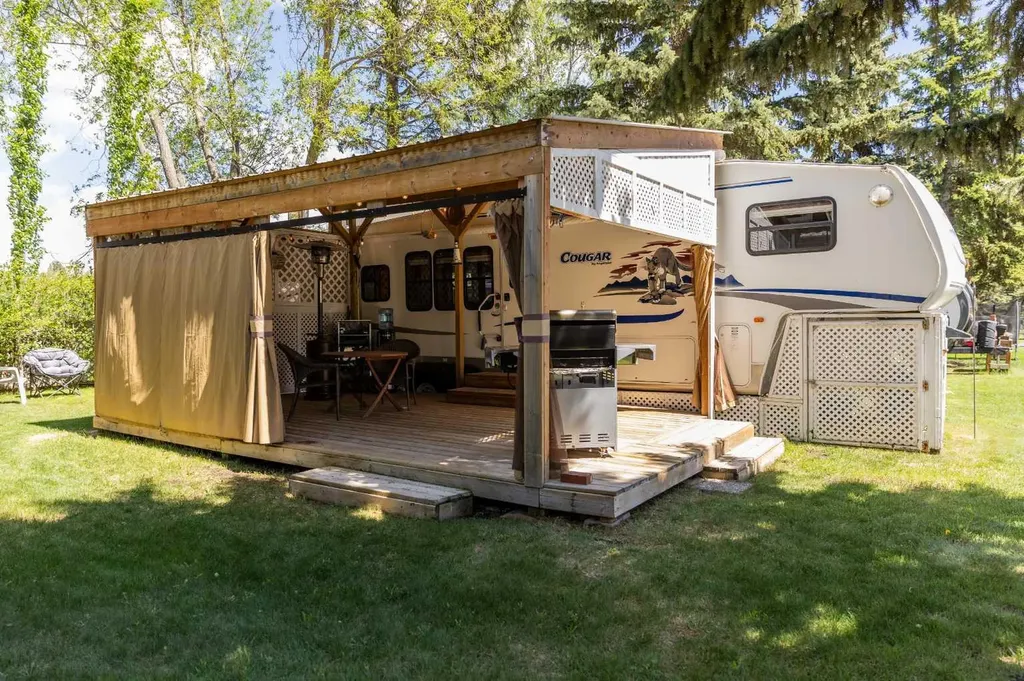12036 Twp Road 422 Rural Ponoka County AB T0C 2J0