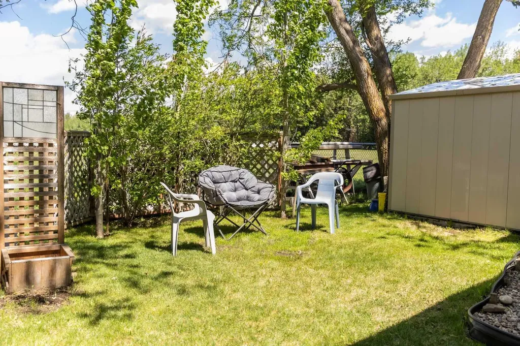12036 Twp Road 422 Rural Ponoka County AB T0C 2J0
