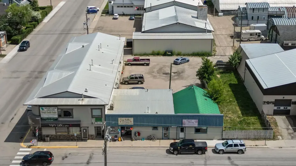 5001-05 49 Avenue Olds AB T4H1W9