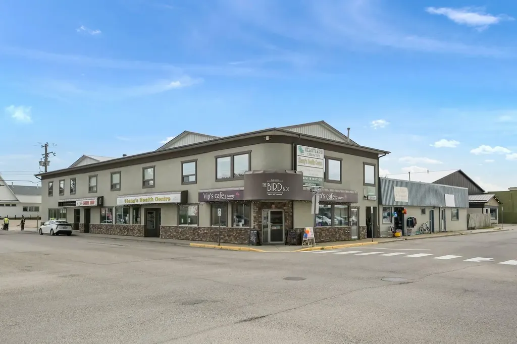 5001-05 49 Avenue Olds AB T4H1W9