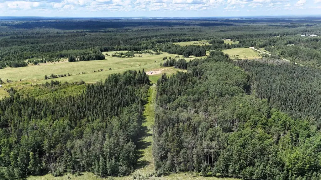 NE-16-53-11-W5 Range Road 113 Rural Yellowhead County AB T0E 2M0