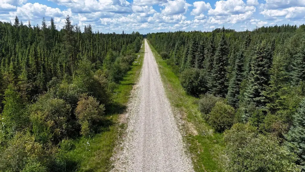 NE-16-53-11-W5 Range Road 113 Rural Yellowhead County AB T0E 2M0