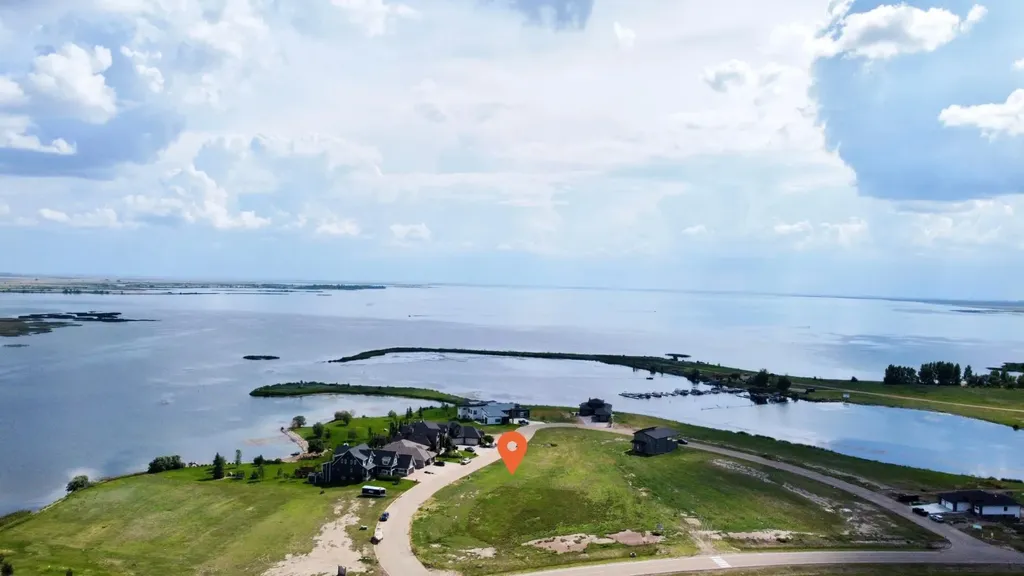 Lot 30 Kingfisher Estates Drive Lake Newell Resort AB T1R 0X5