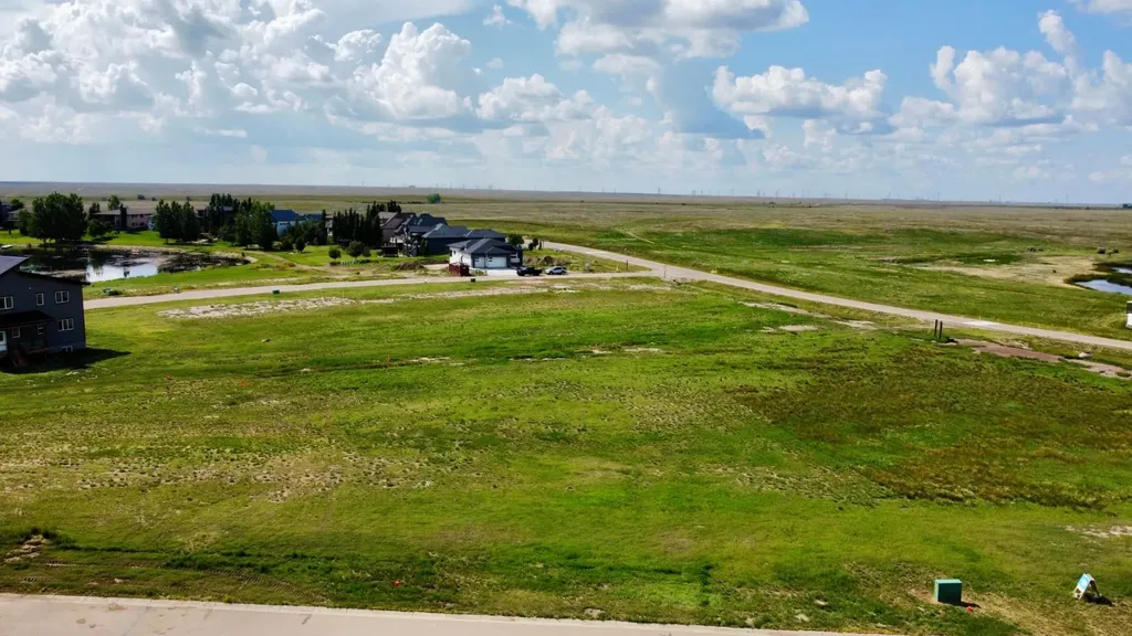 Lot 30 Kingfisher Estates Drive Lake Newell Resort AB T1R 0X5