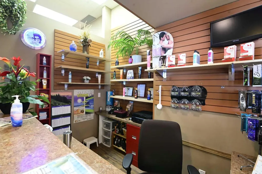 8120 Beddington Boulevard NW Calgary AB T3K 2A8