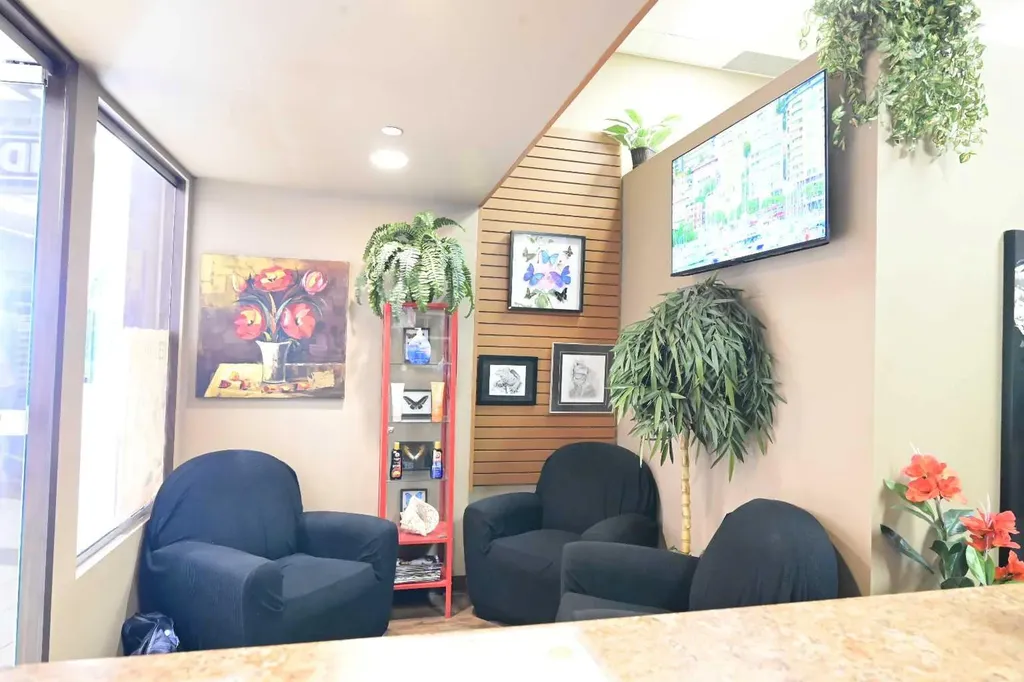 8120 Beddington Boulevard NW Calgary AB T3K 2A8