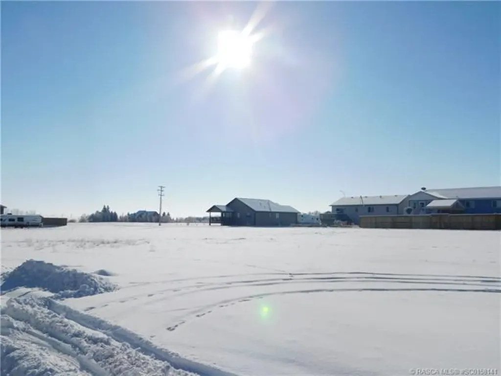 400 Howe Avenue E Duchess AB T0J 0Z0