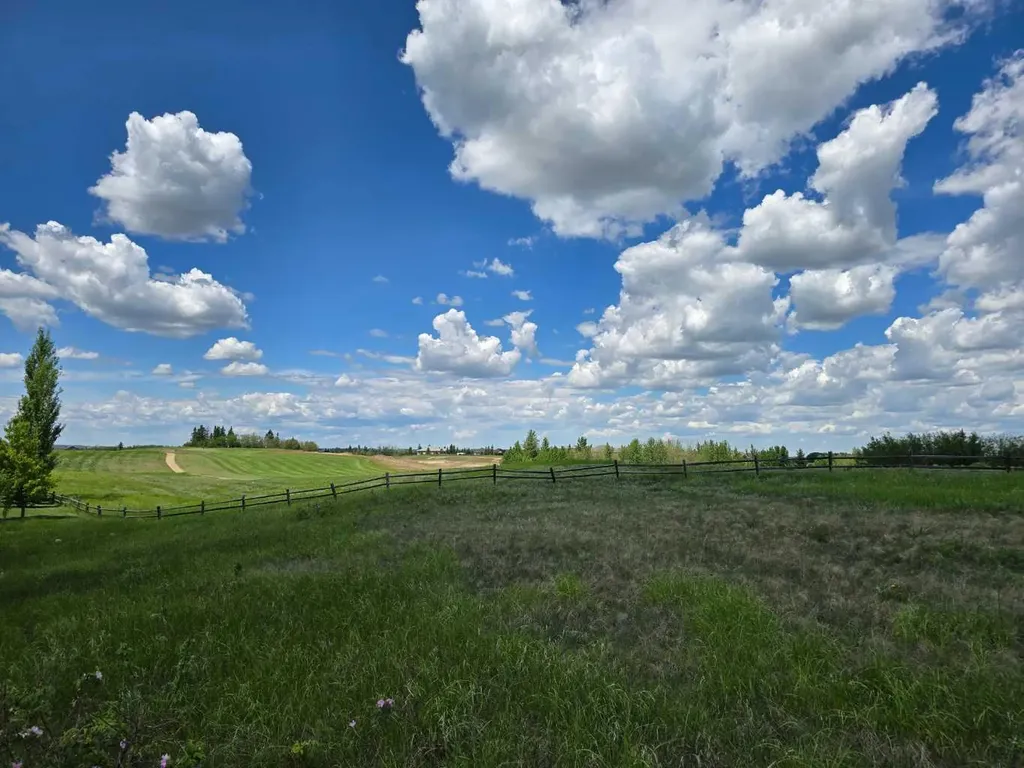 503 Dunes Ridge Drive Rural Ponoka County AB T4J 0B3