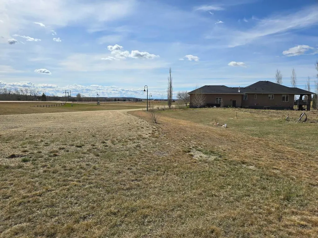 503 Dunes Ridge Drive Rural Ponoka County AB T4J 0B3