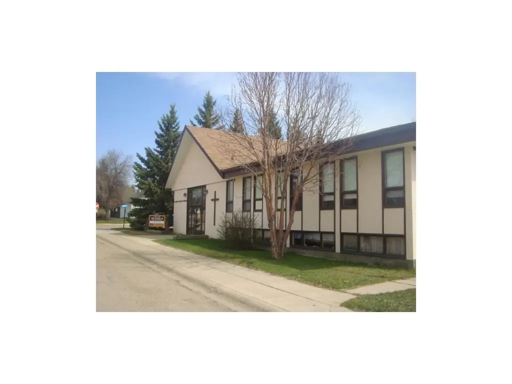 4 Evron Place Trochu AB T0M 2C0