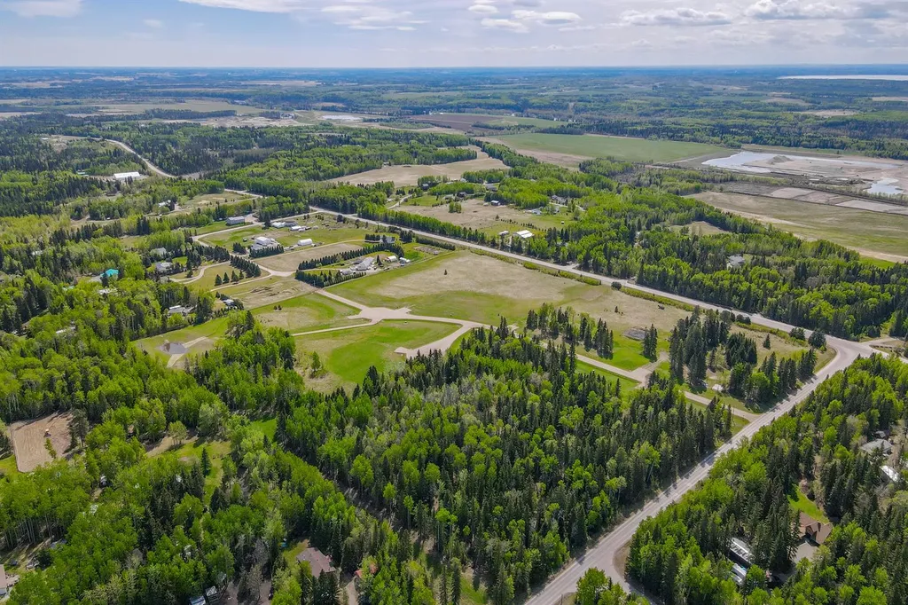 205 Fox Stone Place Rural Clearwater County AB T4T 2A4