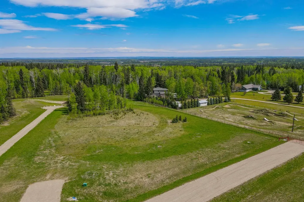 205 Fox Stone Place Rural Clearwater County AB T4T 2A4
