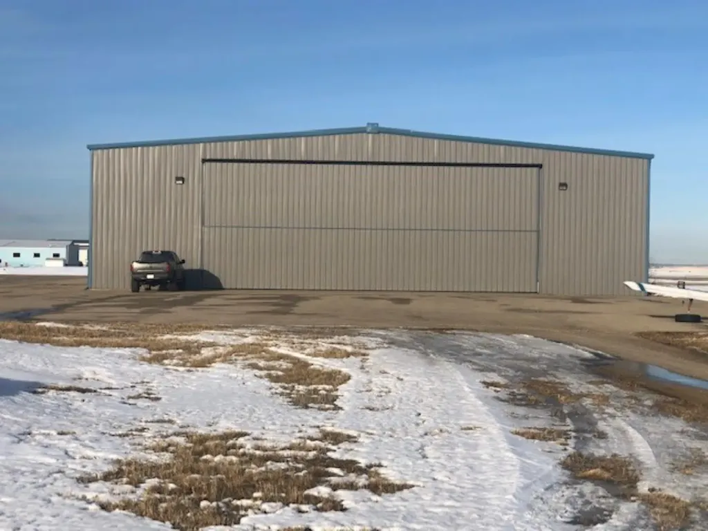 11010 Airport Drive Grande Prairie AB T8V 7Z5