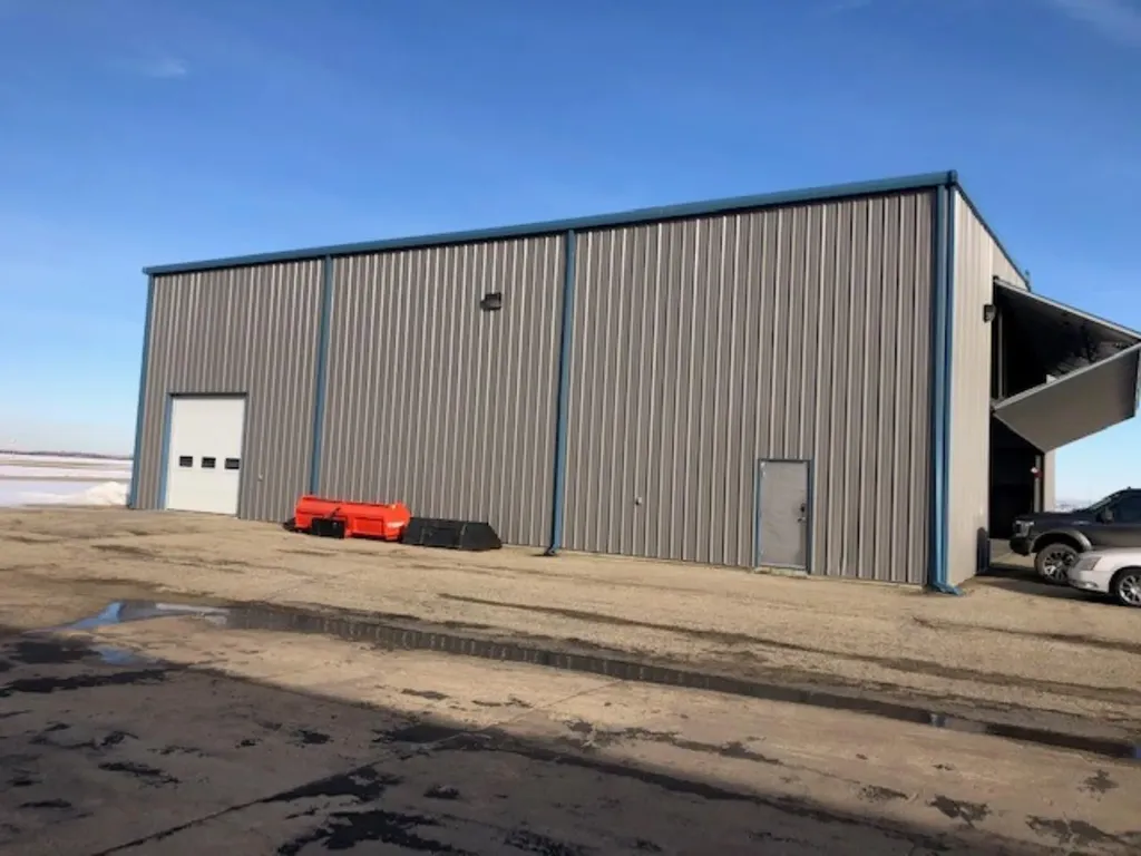 11010 Airport Drive Grande Prairie AB T8V 7Z5