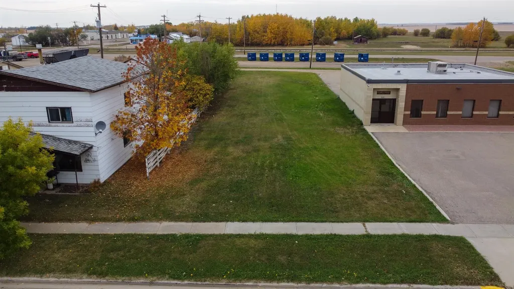4 Central Avenue NE Falher AB T0H 1M0