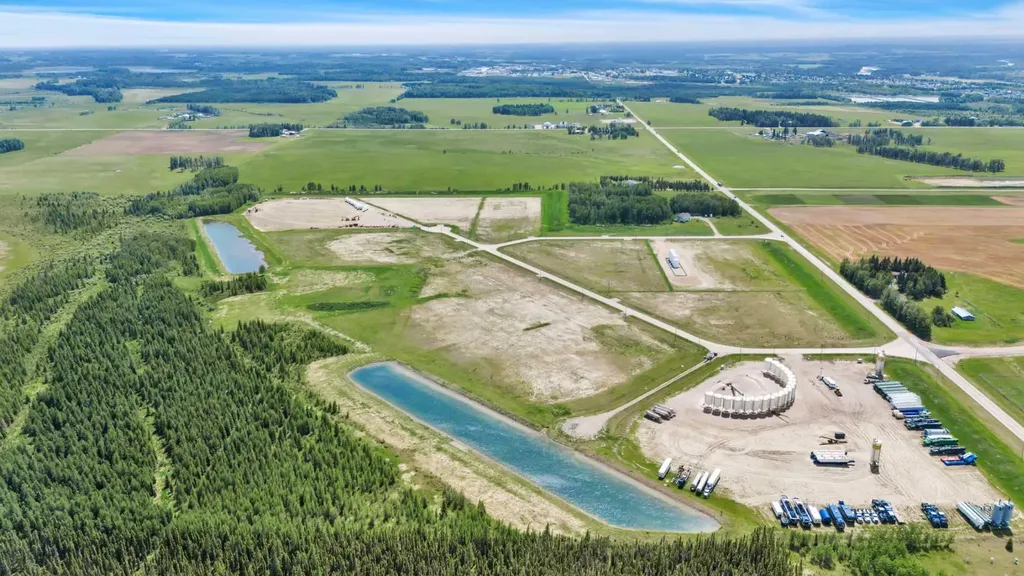 7 Metaldog Drive Rural Clearwater County AB T4T 2A2