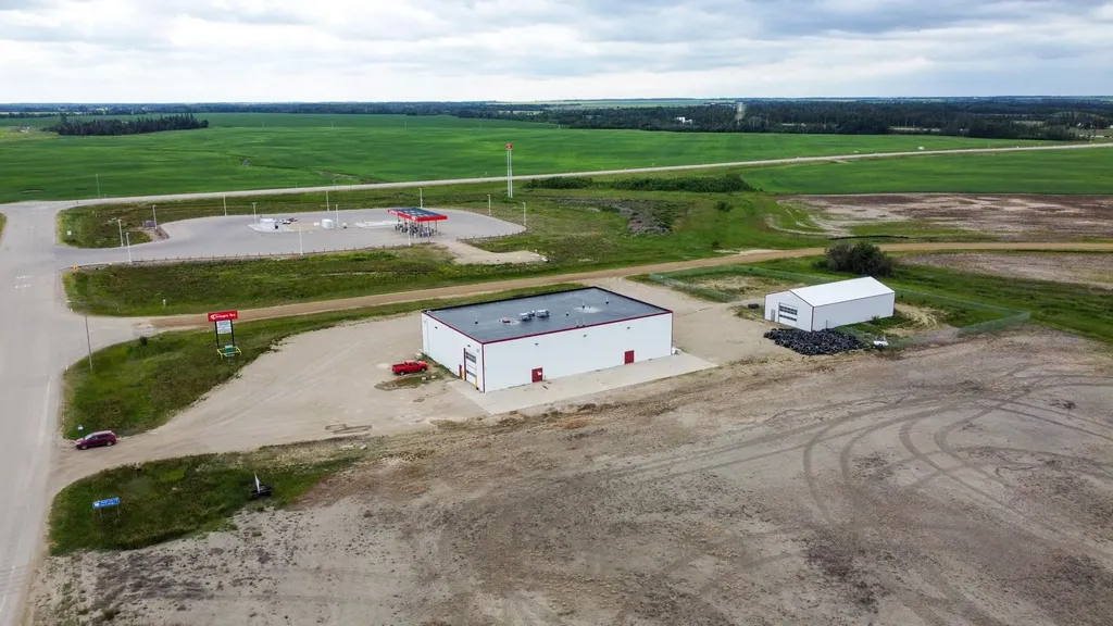 650 Sunrise Road Rural Northern Sunrise County AB t8s 1s2