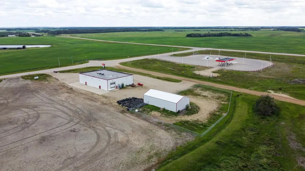 650 Sunrise Road Rural Northern Sunrise County AB t8s 1s2