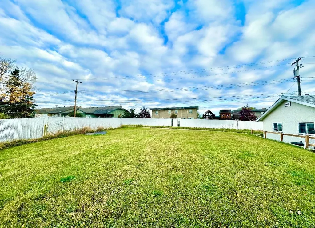 10316 103 Avenue Lac La Biche AB T0A 2C0