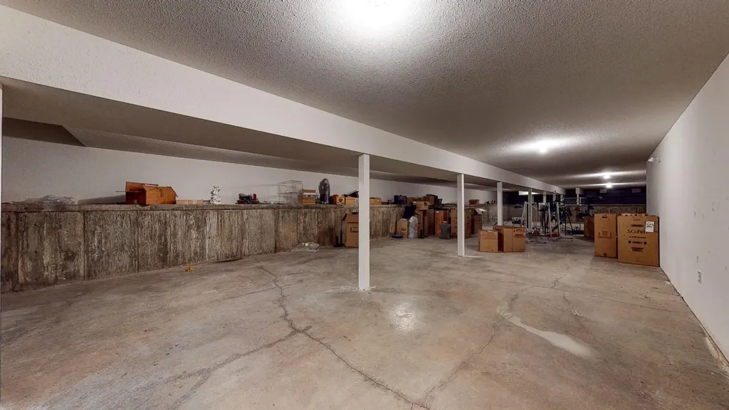 649 3 Street SE Medicine Hat AB T1A 0H4