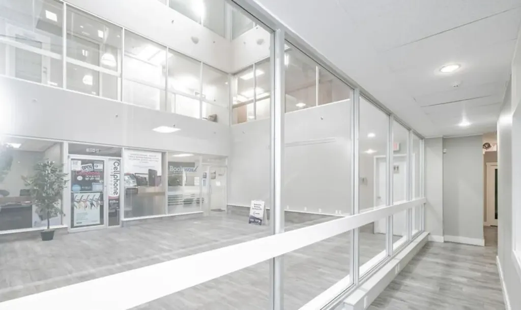 9804 100 Avenue Grande Prairie AB T8V 0T8