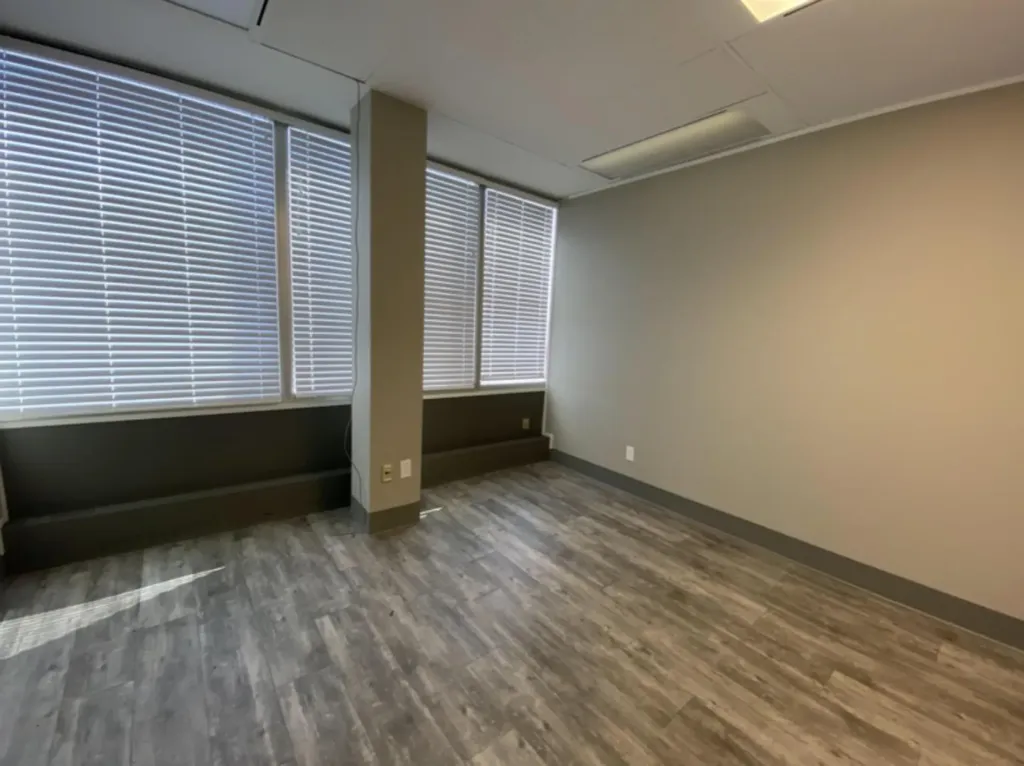 9804 100 Avenue Grande Prairie AB T8V 0T8
