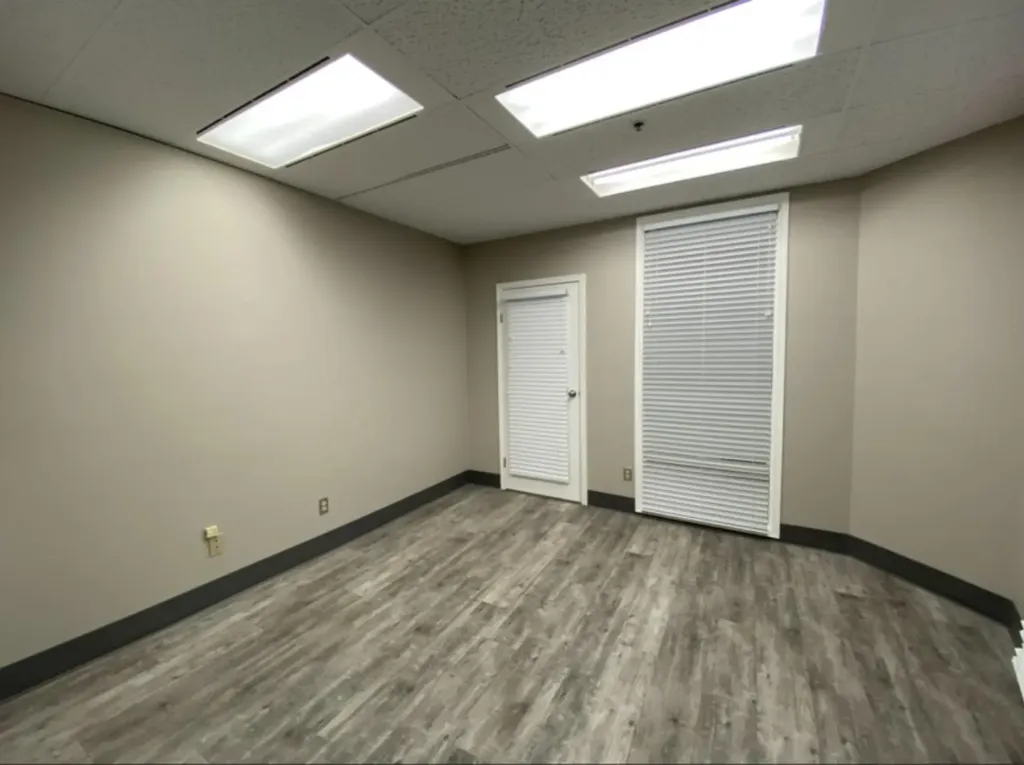 9804 100 Avenue Grande Prairie AB T8V 0T8