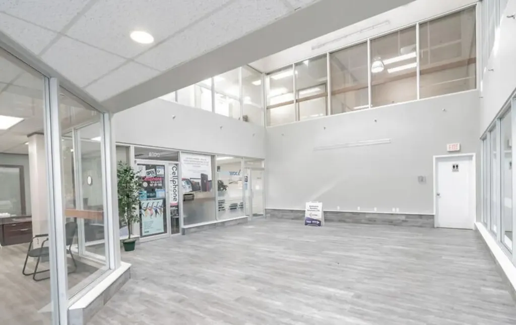 9804 100 Avenue Grande Prairie AB T8V 0T8