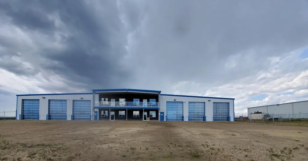 125B Range Road Whitecourt AB T7S 0A1