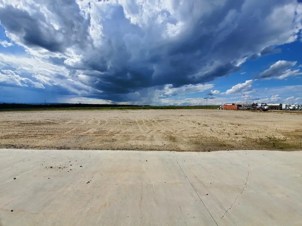 125B Range Road Whitecourt AB T7S 0A1