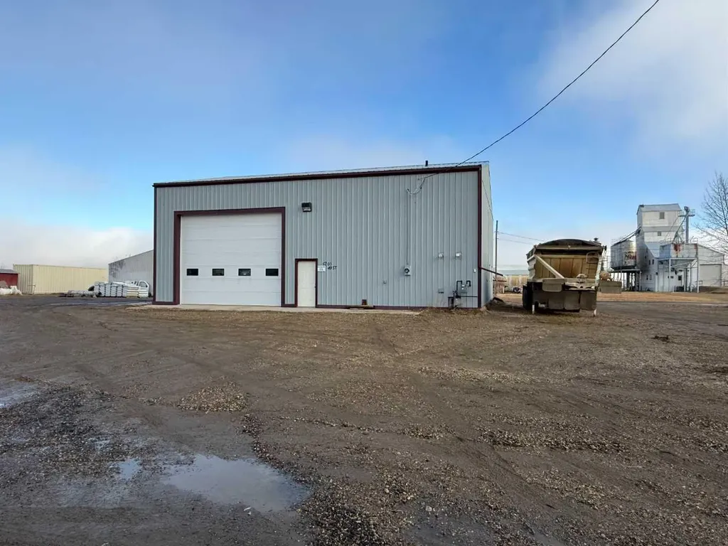 5705 49 Street Grimshaw AB T0H 1W0