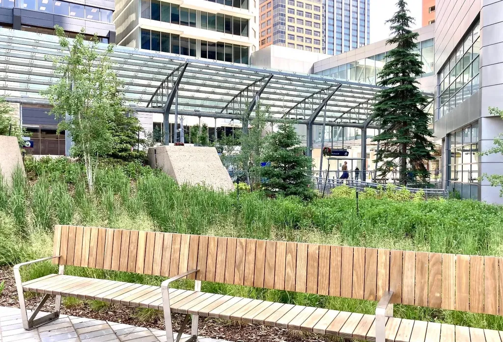 900 6 Avenue SW Calgary AB T2P 3K2