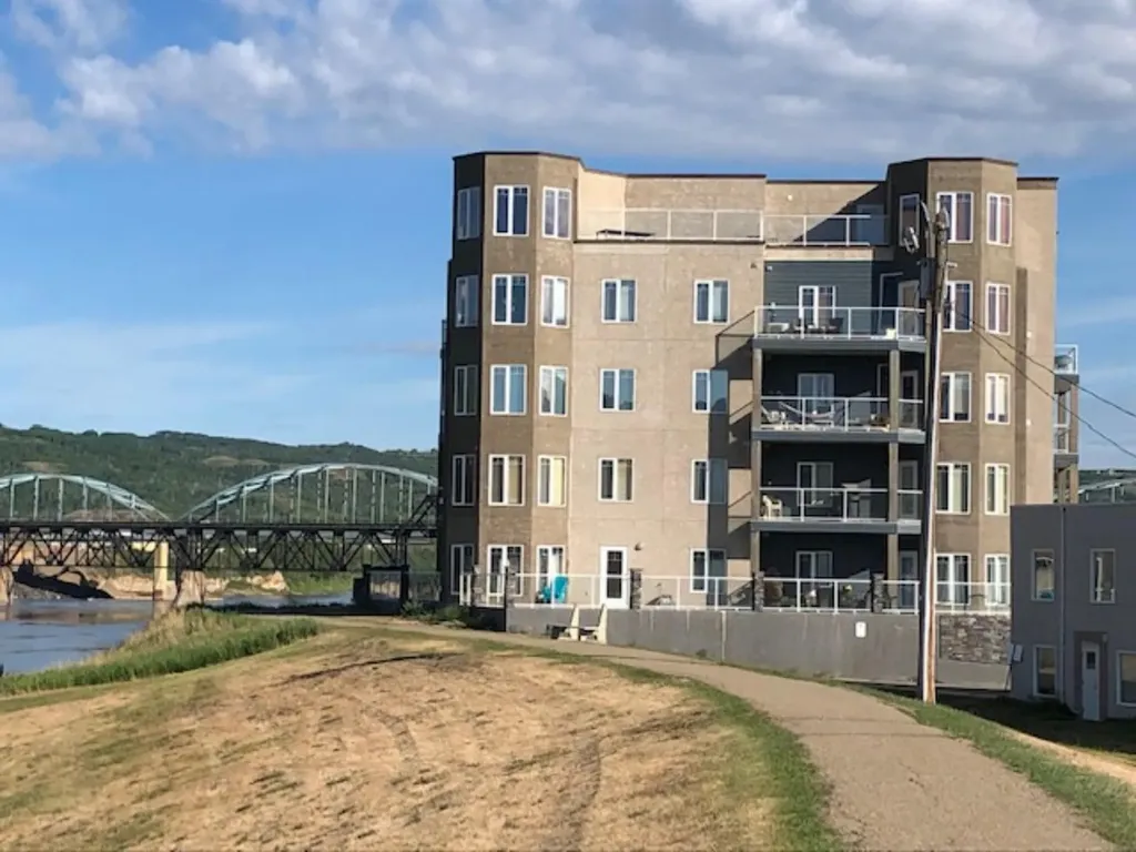 9810 94 Street Peace River AB T8S 0A1