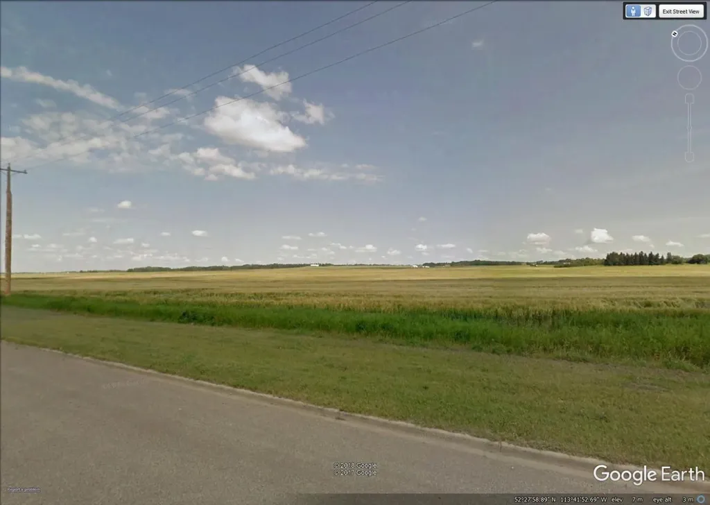 SW 28 40 26 W4 Highway 12 Lacombe AB T4L 0B9