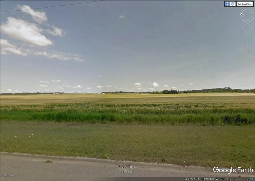 SW 28 40 26 W4 Highway 12 Lacombe AB T4L 0B9