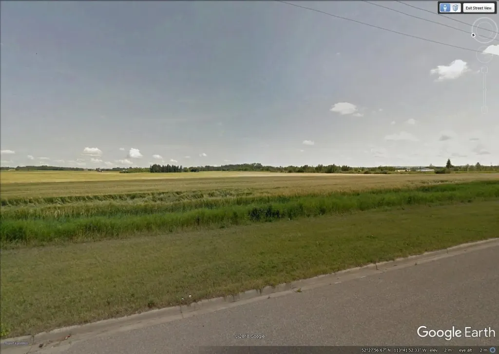 SW 28 40 26 W4 Highway 12 Lacombe AB T4L 0B9
