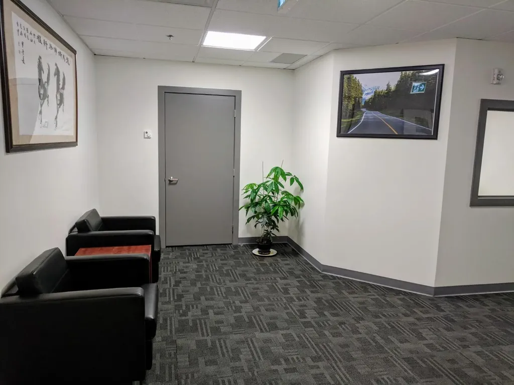 634 6 Avenue SW Calgary AB T2P 0S4