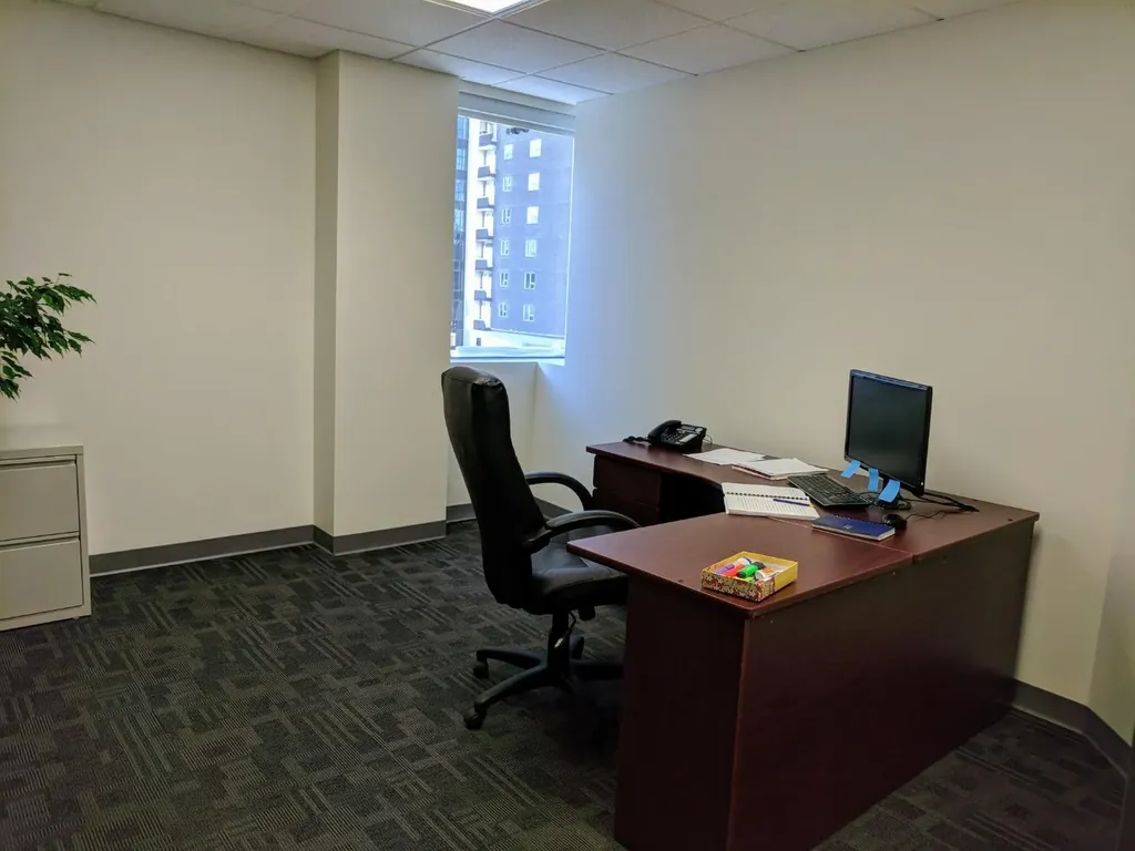 634 6 Avenue SW Calgary AB T2P 0S4