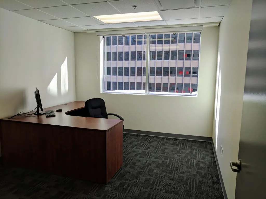 634 6 Avenue SW Calgary AB T2P 0S4
