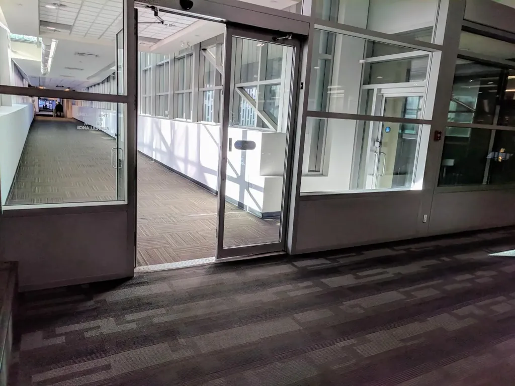 634 6 Avenue SW Calgary AB T2P 0S4