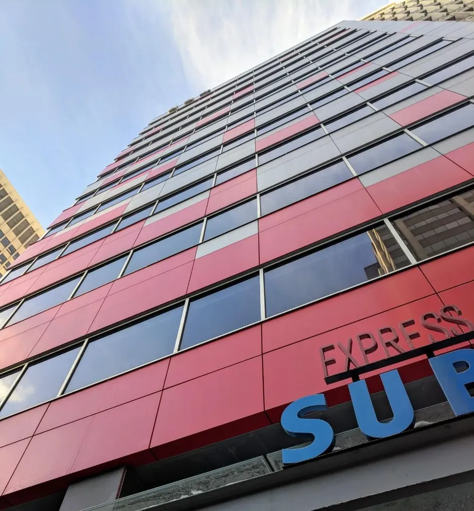 634 6 Avenue SW Calgary AB T2P 0S4