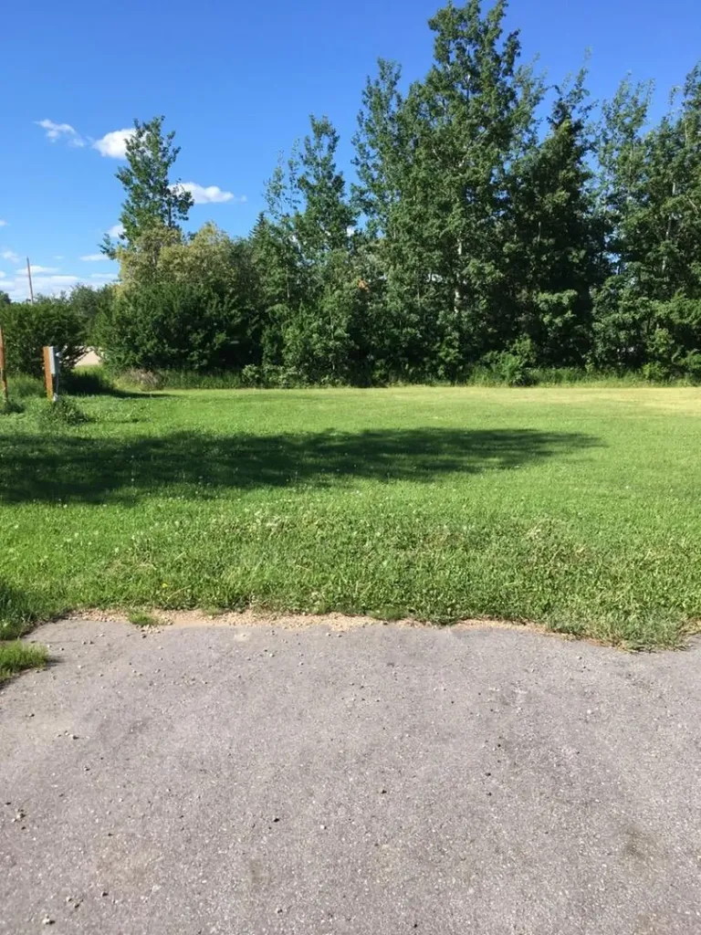 Lot 1 19 Peace River Avenue Joussard AB T0G 1J0